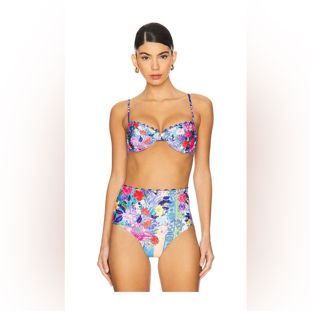 Piper Vessel Bikini set  in Multicolor top XL and bottom large SET